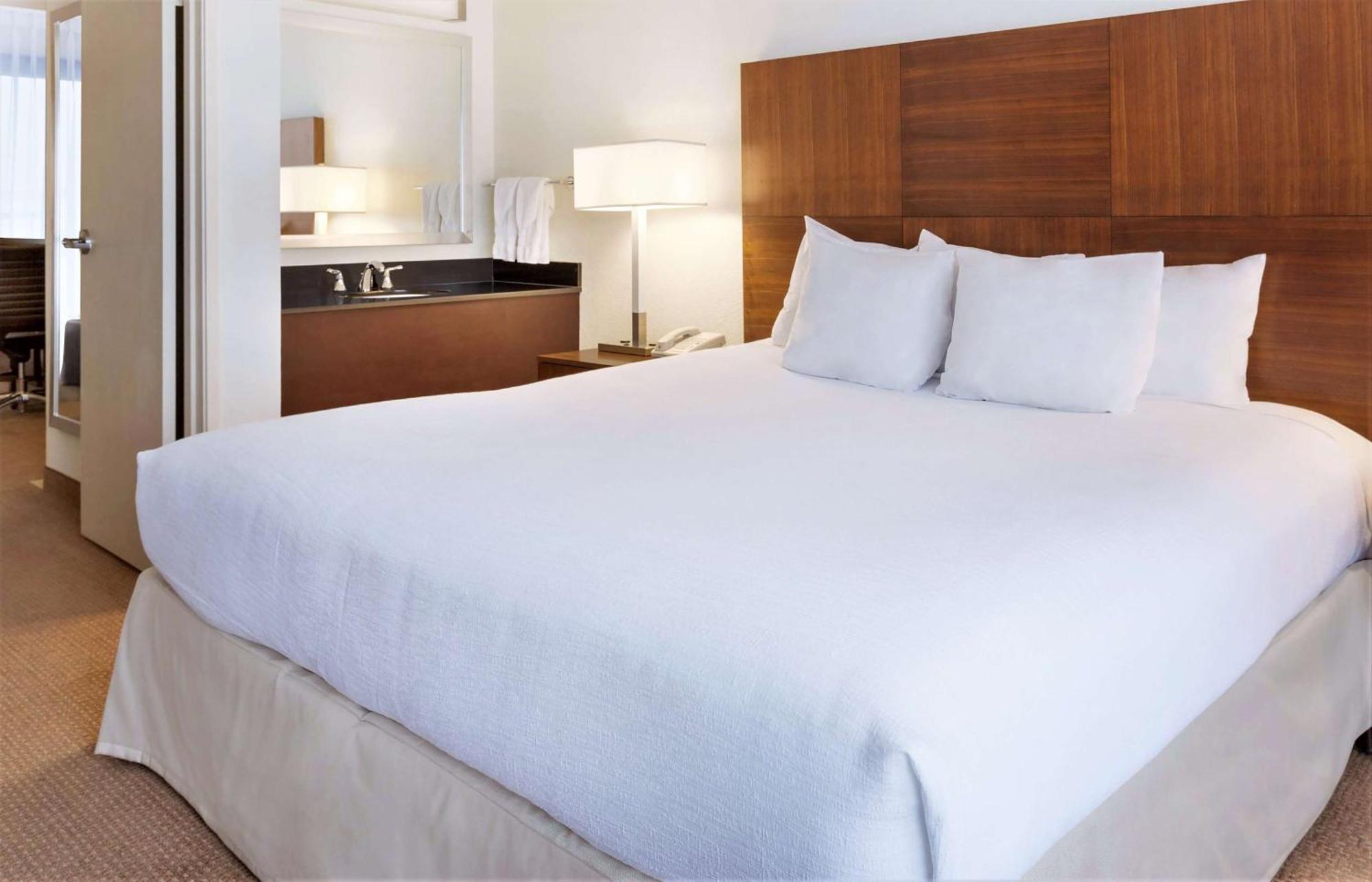 Embassy Suites Baton Rouge Eksteriør billede
