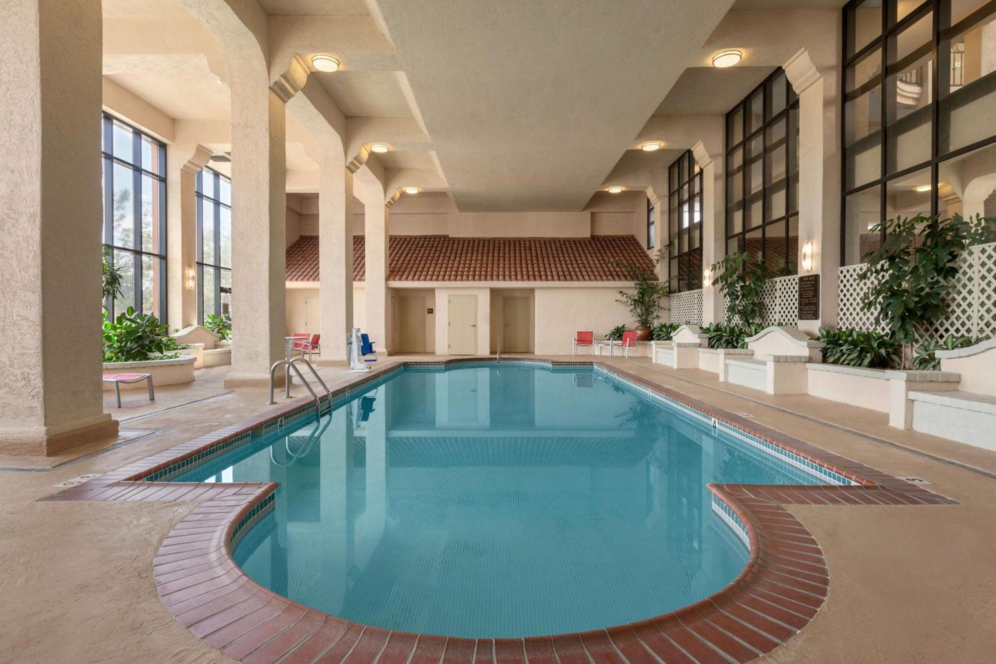 Embassy Suites Baton Rouge Eksteriør billede
