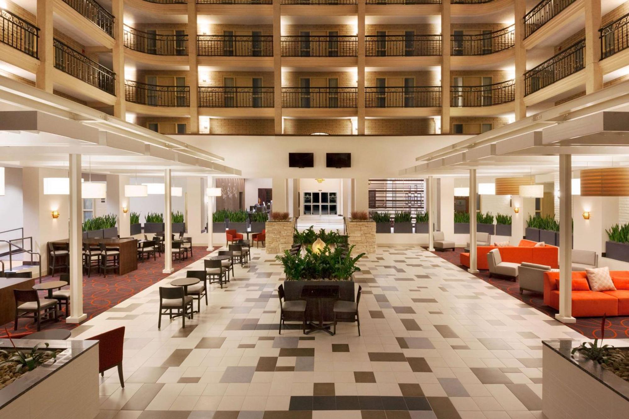 Embassy Suites Baton Rouge Eksteriør billede