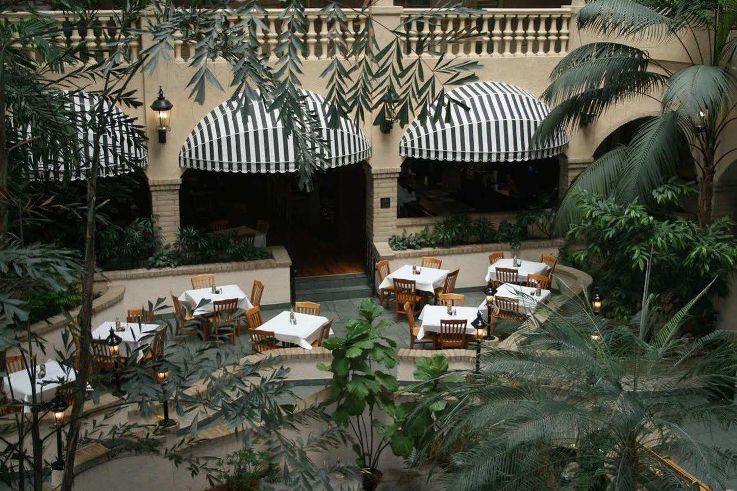 Embassy Suites Baton Rouge Eksteriør billede