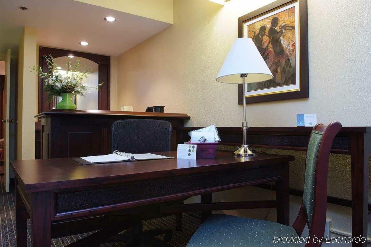 Embassy Suites Baton Rouge Eksteriør billede
